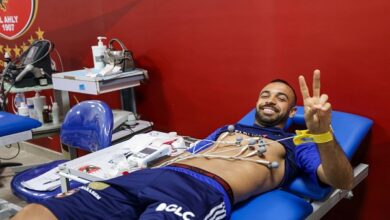 لاعب الأهلي