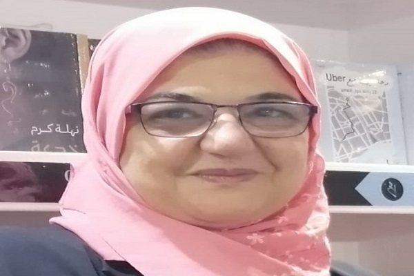 الكاتبة نفيسة عبد الفتاح