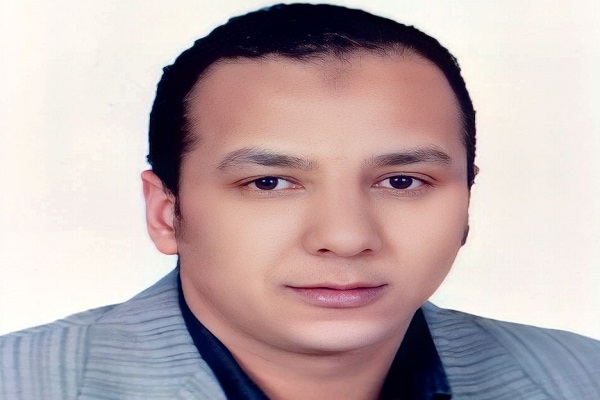 الباحث محمد ثروت