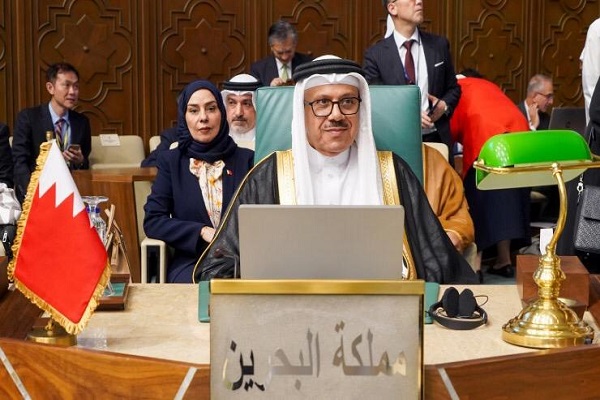 الدكتور عبداللطيف بن راشد الزياني
