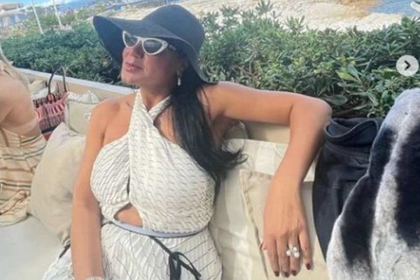 الفنانة رانيا يوسف