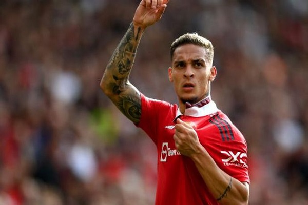 اللاعب البرازيلي انتوني