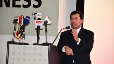 وزير الشباب والرياضة