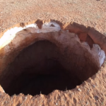 الحفرة التي ظهرت في المغرب