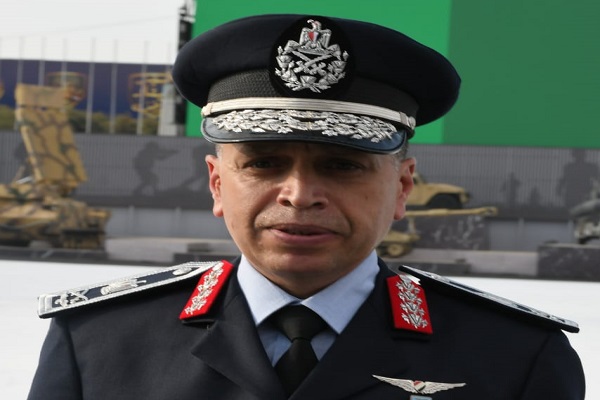 اللواء طيار مدحت كامل - نائب مدير الأكاديمية العسكرية للكلية الجوية