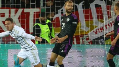 فرحة لاعب ساربروكن بهدف الفوز على البايرن