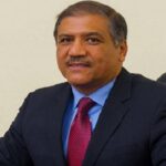الدكتور عفت السادات