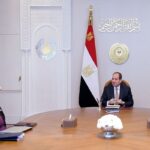 الرئيس السيسي مع وزيرة التضامن الاجتماعي
