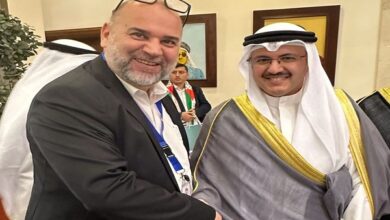 الشيخ مهاجري زيان مع وزير الشؤون الاجتماعية بدولة الكويت
