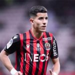 اللاعب الجزائري يوسف عطال