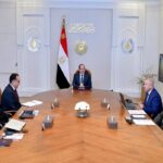 اجتماع الرئيس بشأن المشروعات القومية