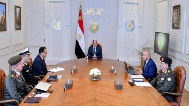 اجتماع الرئيس بشأن المشروعات القومية