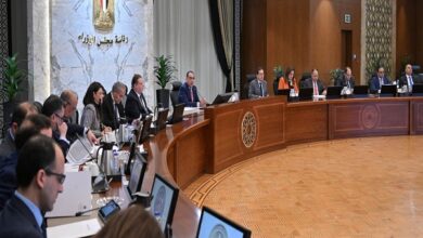 جانب من اجتماع المجموعة الوزارية الاقتصادية