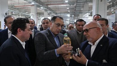 جولة رئيس الوزراء في الشركة الدولية للزيوت