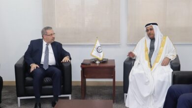 رئيس البرلمان العربي مع السفير السوري
