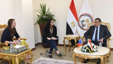 وزير الإنتاج الحربي مع الجانب التشيكي