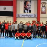 وزير الشباب والرياضة مع منتخب اليد