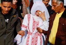 عروسان من غزة