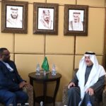 السفير السعودي وأمين لجنة القانون الدولي الإنساني