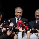 وزير الداخلية التركي علي يرلي كايا