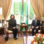 رئيس الأكاديمية العربية مع الأميرة دانا فراس