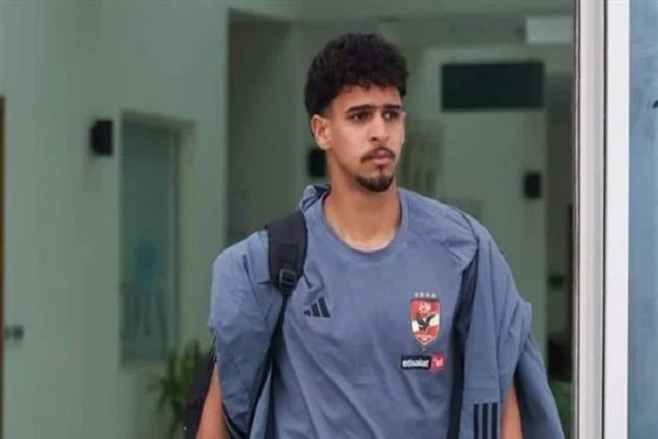 مصطفى أبو الخير لاعب الأهلي