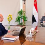 الرئيس السيسي مع وزير العدل