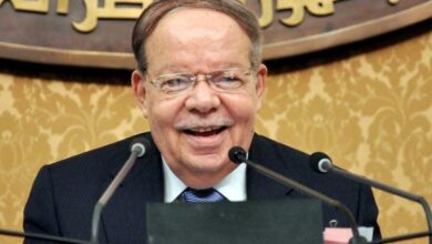 الدكتور أحمد فتحي سرور