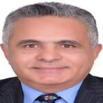 الدكتور أشرف حنيجل رئيس جامعة السويس