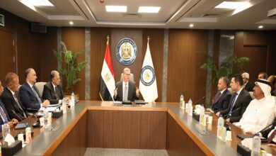 اجتماع وزير البترول مع ممثلي الشركات وقيادات القطاع