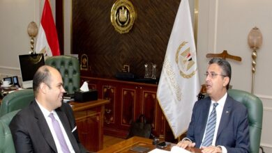 وزير التموين مع رئيس جهاز حماية المنافسة