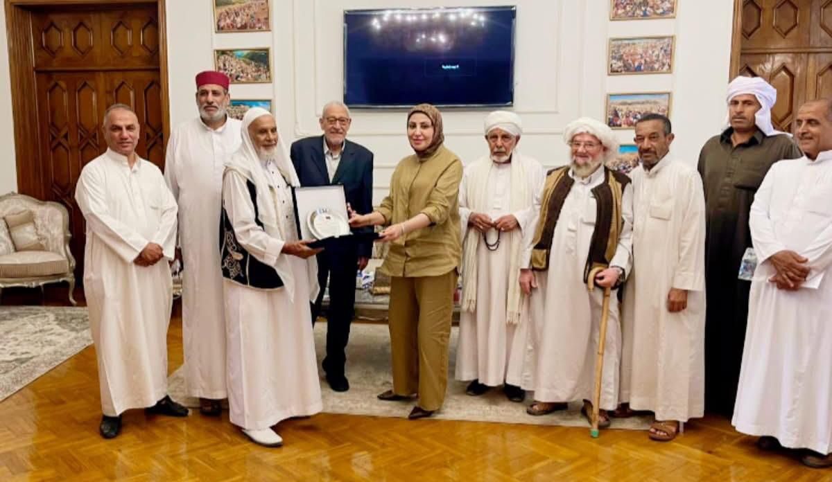 الجالية الليبية بالإسكندرية تُكرّم القنصل العام ياسمينة المسماري