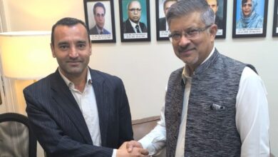 السفير الباكستاني عامر شوكت و الكاتب الصحفي أيمن عامر