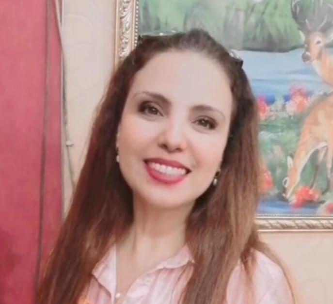 إيناس نور