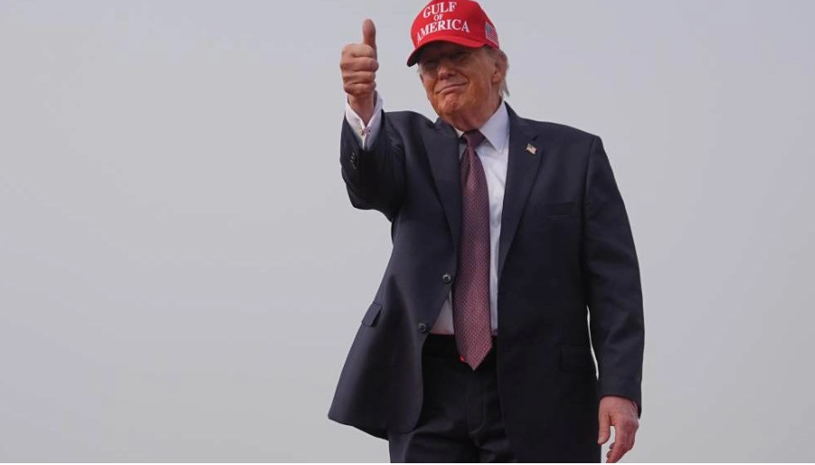 دونالد ترامب، الرئيس الأمريكي، اليوم السبت، أن الولايات المتحدة بدأت عمليات قتالية في إيران