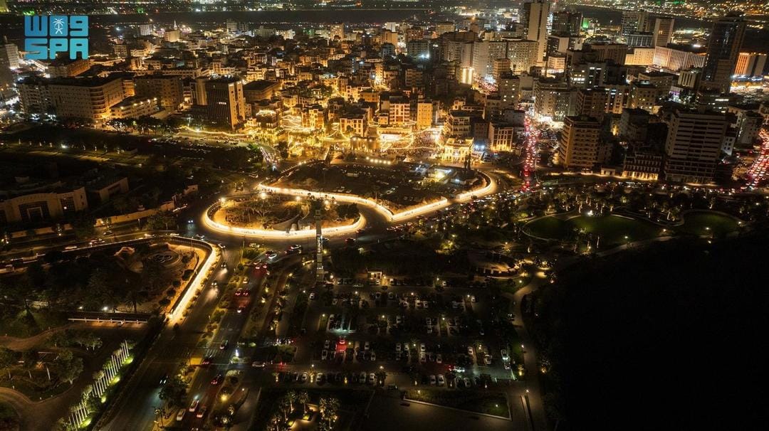 زوار جدة التاريخية خلال فعاليات رمضان في منطقة البلد