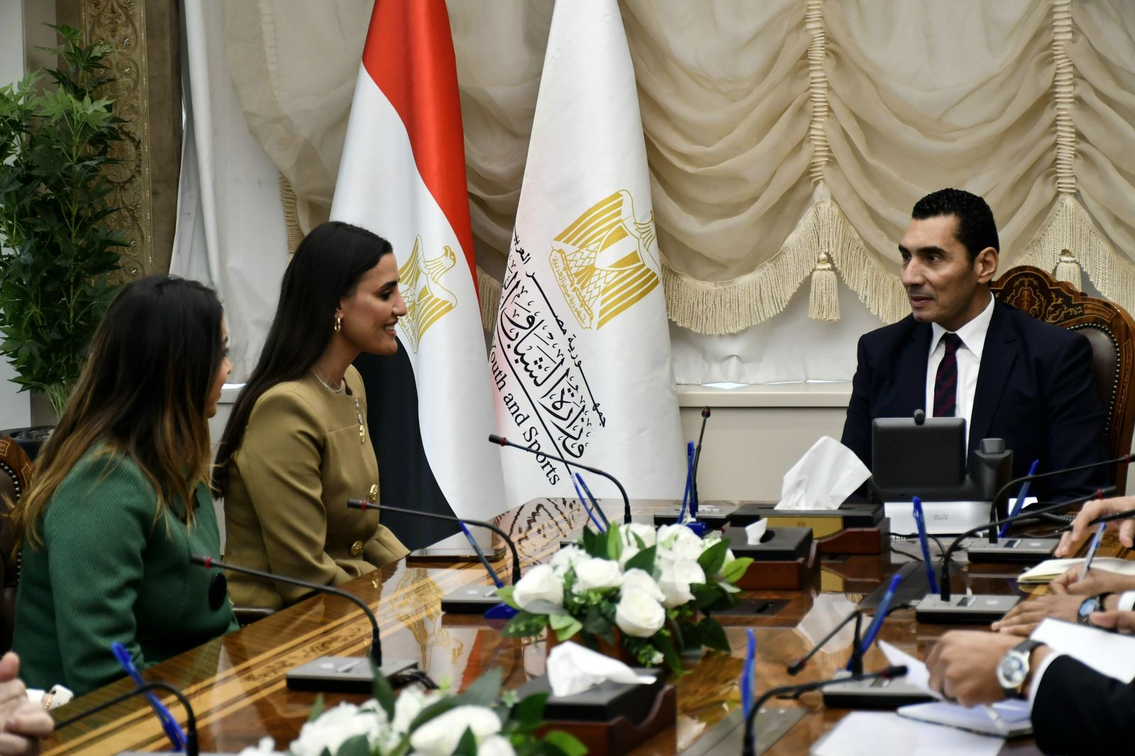 وزير الشباب والرياضة يؤكد استمرار دعم الاسكواش المصري خلال لقائه مجلس ادارة الاتحاد