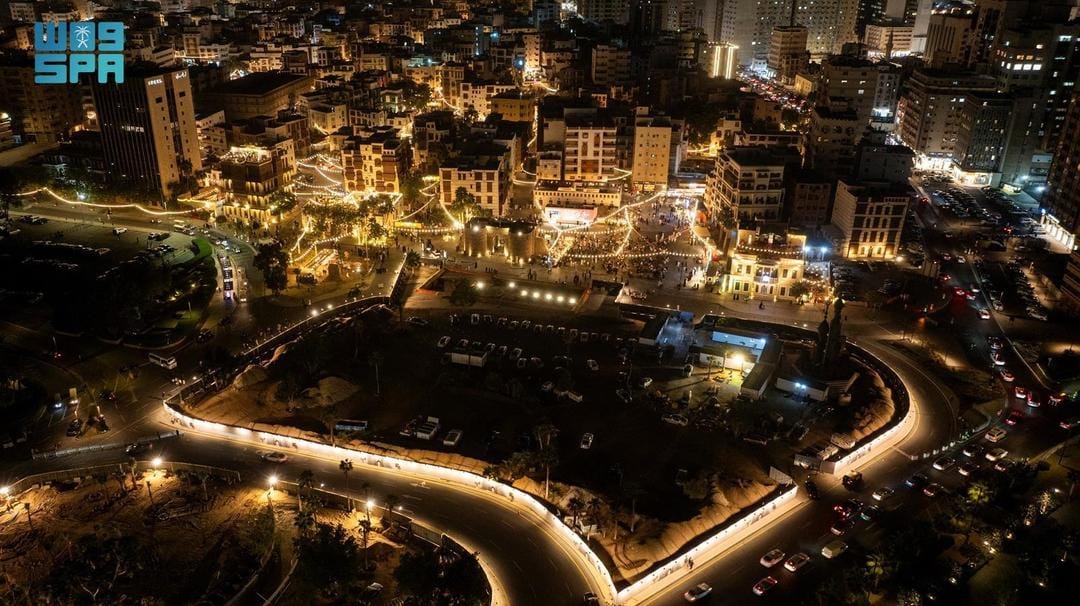 توافد زوار جدة التاريخية على الأسواق الشعبية والحارات القديمة