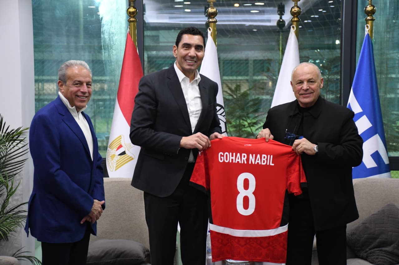 جولة وزير الرياضة داخل مشروع الهدف