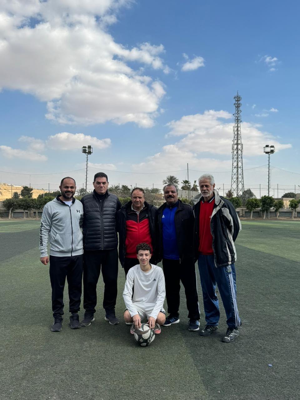 مشروع كابيتانو مصر: وزير الشباب يضم الطفل محمد صلاح رسميًا