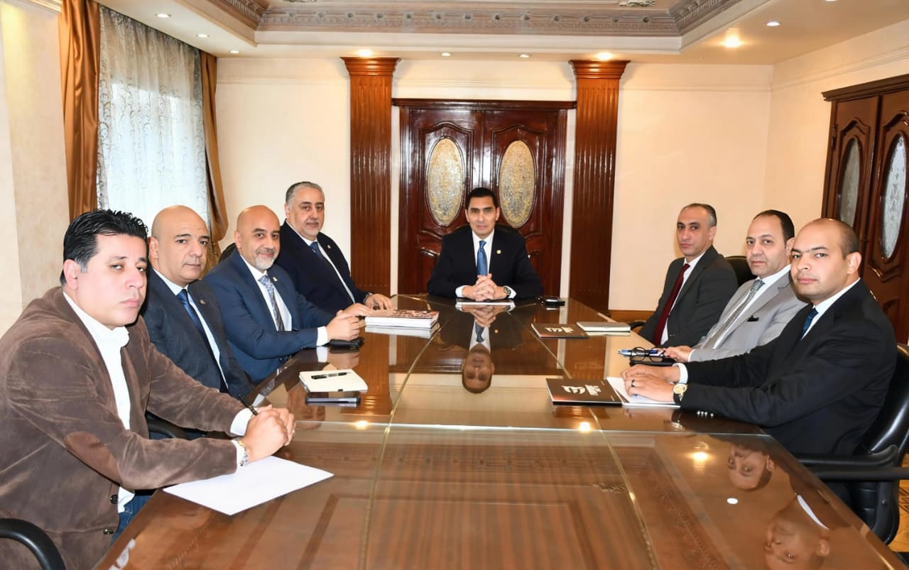 مناقشة دعم الأبطال الرياضيين وتوسيع الشراكة مع القطاع الخاص في الرياضة المصرية