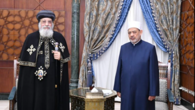 فضيلة الإمام الأكبر أحمد الطيب يتلقى تهنئة قداسة البابا تواضروس الثاني بعيد الفطر