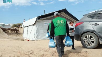 مركز الملك سلمان يواصل توزيع وجبات رمضان في غزة