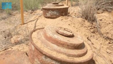 عمليات نزع الألغام والذخائر ضمن مشروع مسام في اليمن بمحافظة عدن.