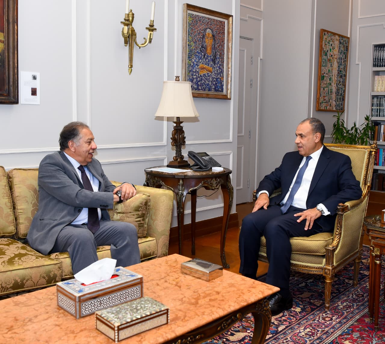 لقطات من لقاء وزير الخارجية دكتور بدر عبد العاطي مع رئيس لجنة الشئون الأفريقية لتعزيز ملف التواجد المصري في أفريقيا وتطوير العلاقات المشتركة.