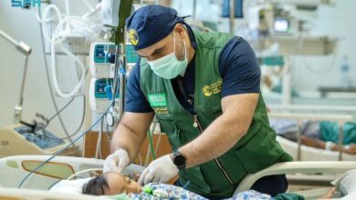 لقطات توضح تنفيذ مشاريع السعودية الصحية الدولية من خلال مركز الملك سلمان للإغاثة لتقديم الرعاية الطبية وإجراء العمليات الجراحية المعقدة حول العالم.