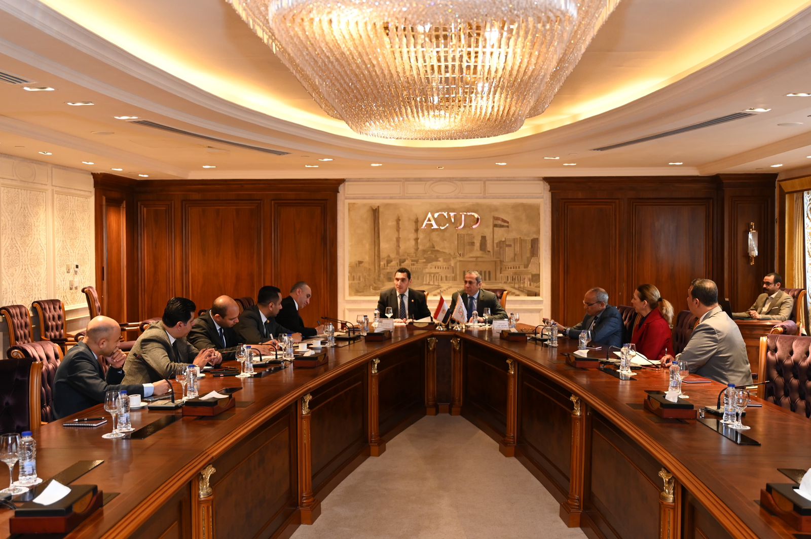 لقطات توضح جهود تطوير الرياضة المصرية من خلال التعاون المشترك بين وزارة الشباب والرياضة وشركة العاصمة الإدارية لدعم المواهب والمنشآت.