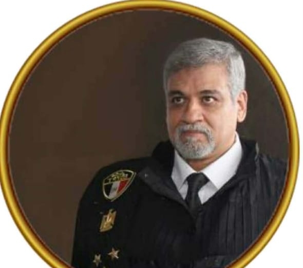العميد د. حسين حمودة مصطفى 